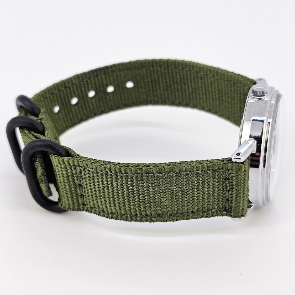 VTG Timex Men's Watch 34MM White Dial New Army Green Nylon Bands New Battery - Picture 9 of 12
